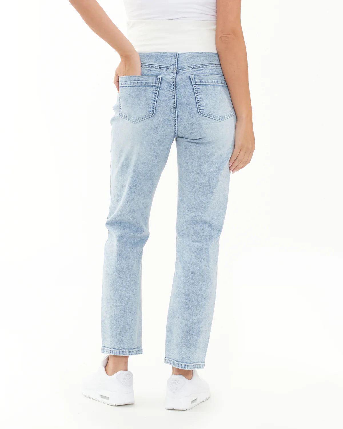 Ripe Nova Over Bump Crop Jean