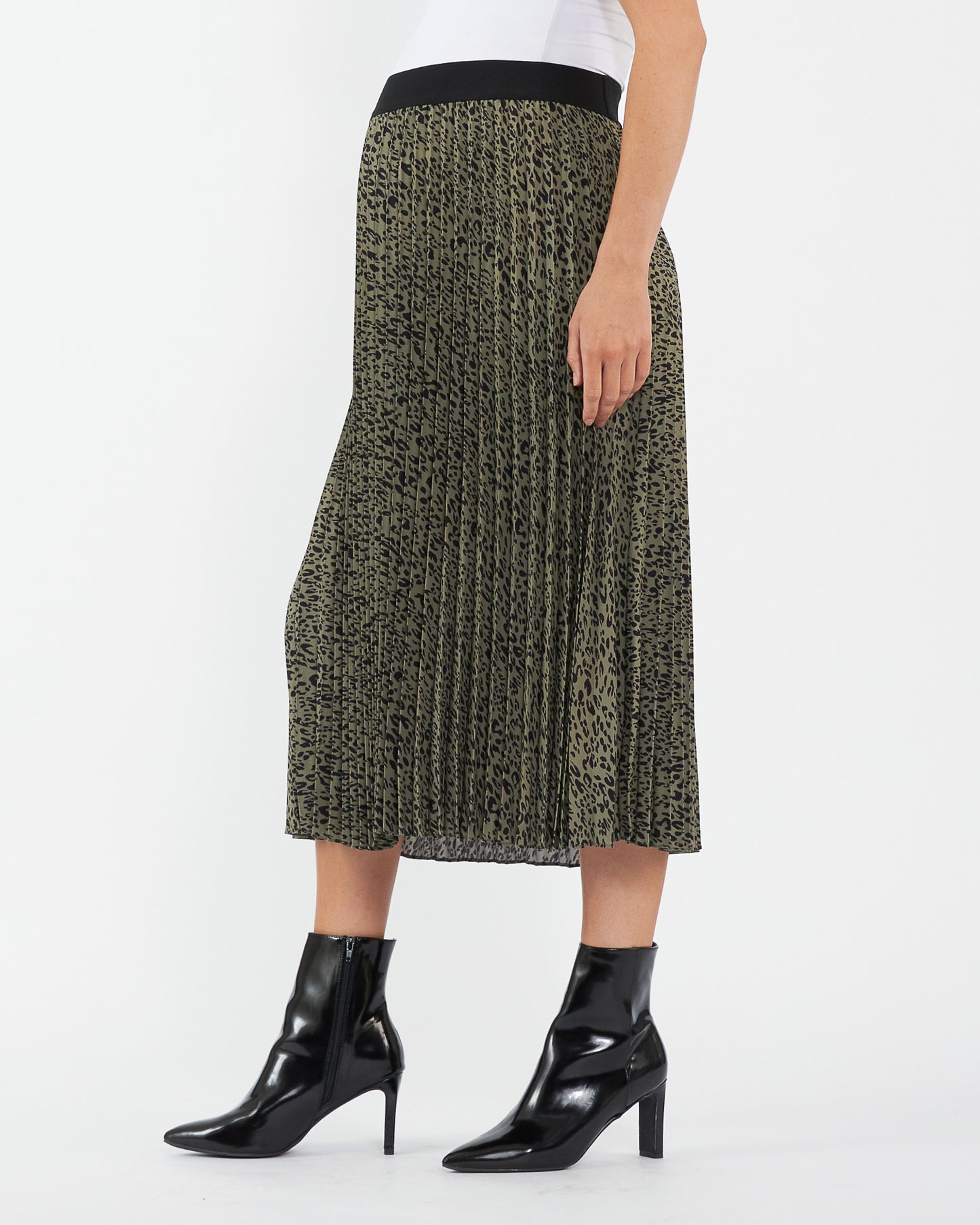 Ripe Cleo Pleat Skirt in Khaki/Black