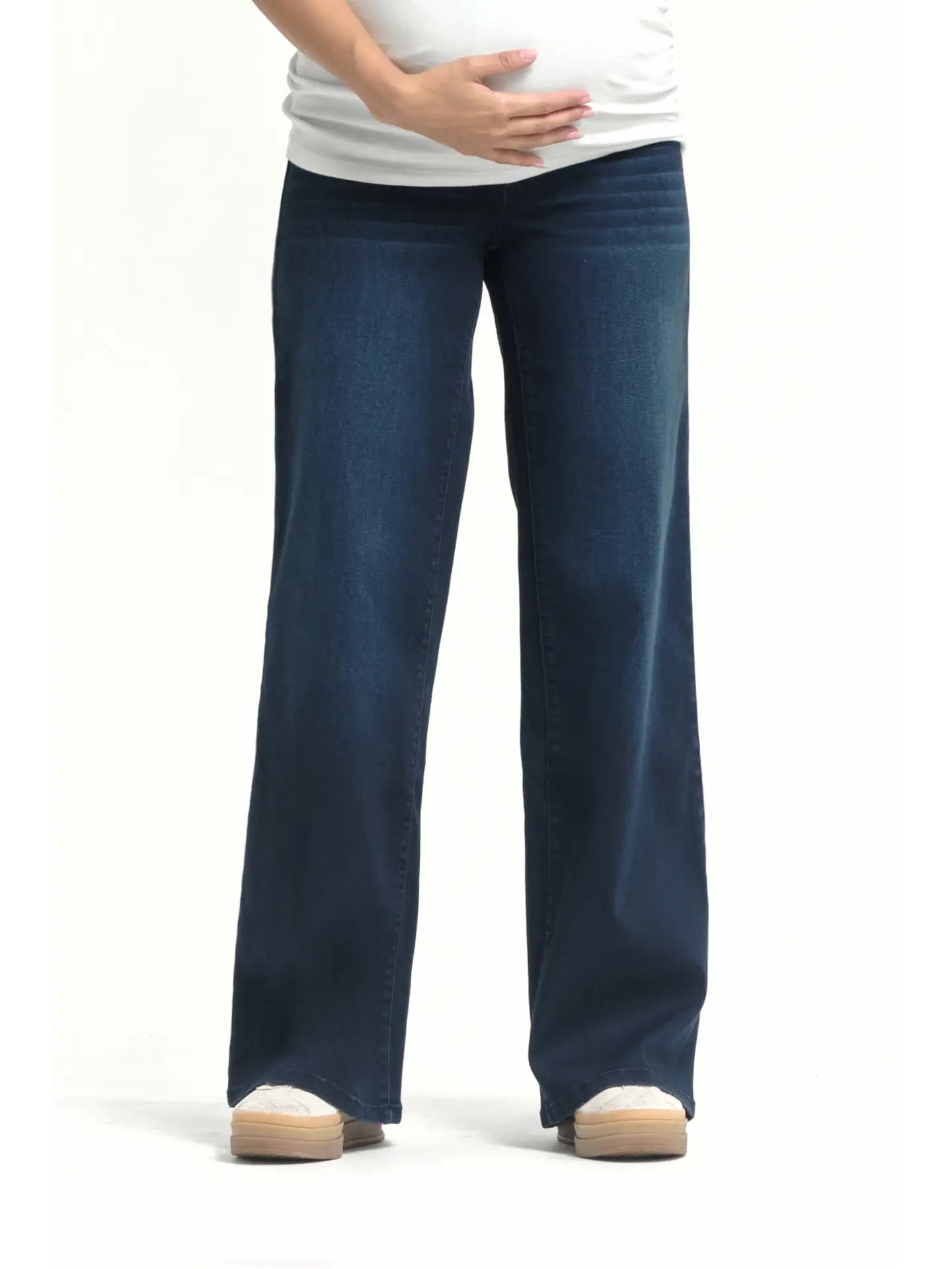 1822 Denim Maternity 32” Better Butter Wide Leg Jean with BellyBand in Yanique Wash